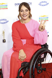 Goldene Bild der Frau 2022 in Hamburg