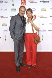 Goldene Bild der Frau 2022 in Hamburg