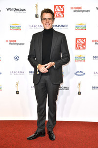 Goldene Bild der Frau 2022 in Hamburg