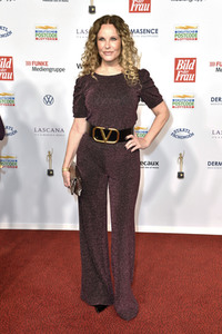 Goldene Bild der Frau 2022 in Hamburg