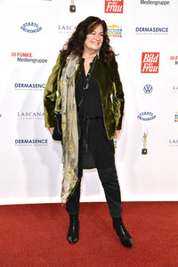 Goldene Bild der Frau 2022 in Hamburg