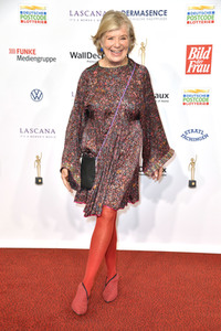 Goldene Bild der Frau 2022 in Hamburg