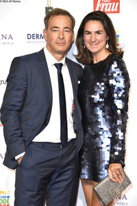 Goldene Bild der Frau 2022 in Hamburg