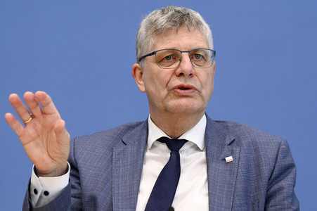 Bundespressekonferenz Bereinigungssitzung des Haushaltsausschusses in Berlin