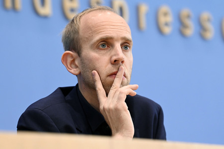 Bundespressekonferenz Bereinigungssitzung des Haushaltsausschusses in Berlin