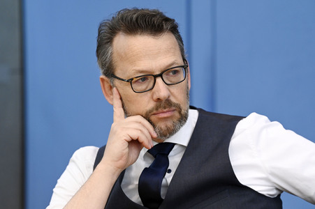 Bundespressekonferenz Bereinigungssitzung des Haushaltsausschusses in Berlin