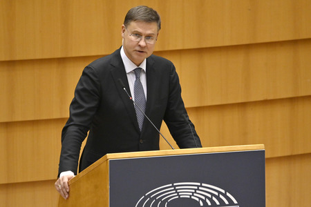 Plenartagung zum Ergebnis der Modernisierung des Vertrags über die Energiecharta im EU-Parlament in Brüssel