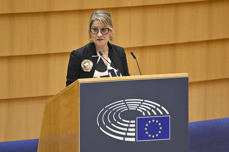 Plenartagung zum Ergebnis der Modernisierung des Vertrags über die Energiecharta im EU-Parlament in Brüssel
