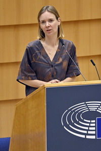 Plenartagung zum Ergebnis der Modernisierung des Vertrags über die Energiecharta im EU-Parlament in Brüssel