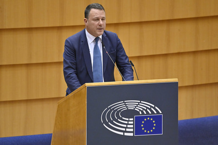 Plenartagung zum Ergebnis der Modernisierung des Vertrags über die Energiecharta im EU-Parlament in Brüssel