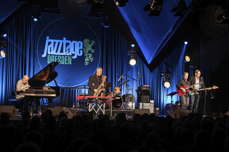 Konzert vom Günther Fischer Quintett mit Uschi Brüning in Dresden