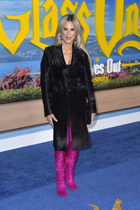 Filmpremiere 'Glass Onion: A Knives Out Mystery' in Los Angeles