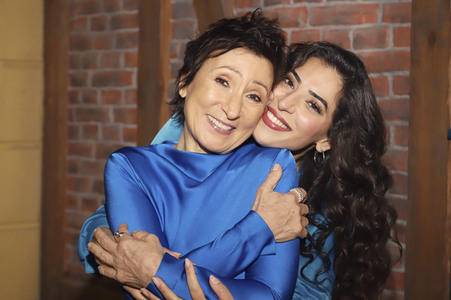 Fototermin zum Drehstart der 21. Staffel der ARD-Serie 'Rote Rosen' in Lüneburg