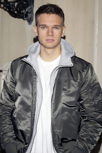 Fototermin zum Drehstart der 21. Staffel der ARD-Serie 'Rote Rosen' in Lüneburg