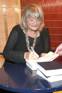 Preview 'Alice' in Berlin