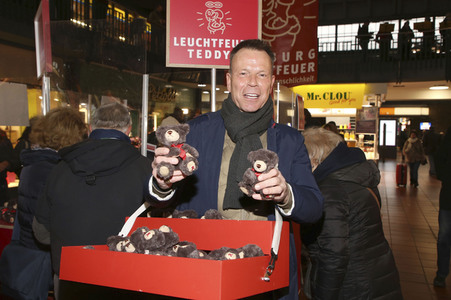 Leuchtfeuer-Teddy-Aktion 2022 in Hamburg