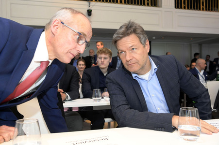 SZ-Wirtschaftsgipfel 2022 in Berlin