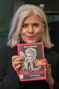 Lesung von Birgit Schrowange in Bückeburg