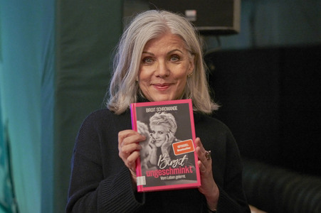 Lesung von Birgit Schrowange in Bückeburg