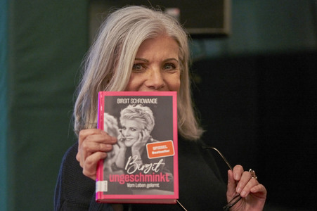 Lesung von Birgit Schrowange in Bückeburg