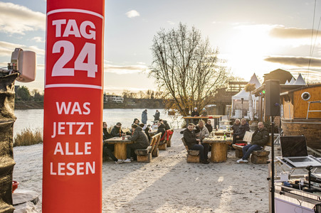 Public Viewing der FIFA Weltmeisterschaft 2022 in Magdeburg
