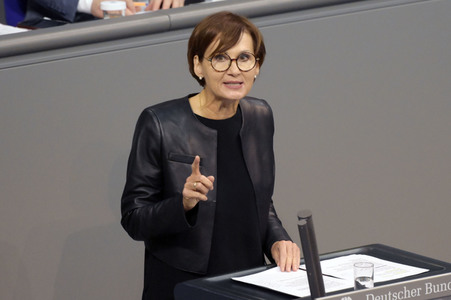 73. Sitzung des Deutschen Bundestages in Berlin