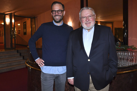 Theaterpremiere 'Alle unter eine Tanne' in München