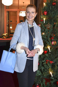 Theaterpremiere 'Alle unter eine Tanne' in München