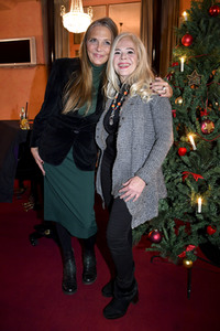 Theaterpremiere 'Alle unter eine Tanne' in München