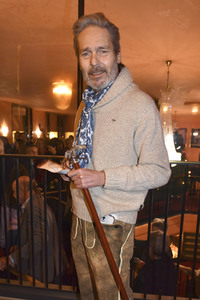 Theaterpremiere 'Alle unter eine Tanne' in München