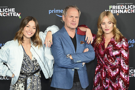 Serienpremiere 'Friedliche Weihnachten' in München