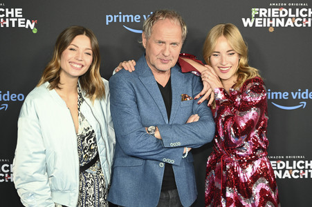 Serienpremiere 'Friedliche Weihnachten' in München