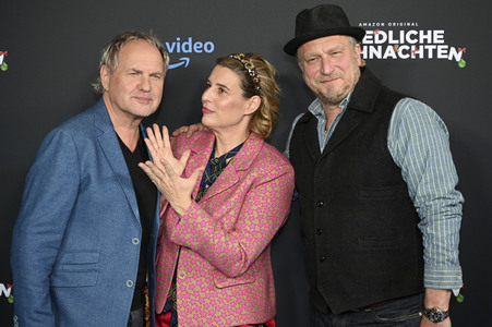 Serienpremiere 'Friedliche Weihnachten' in München