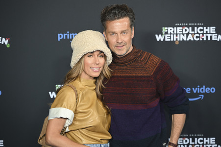 Serienpremiere 'Friedliche Weihnachten' in München