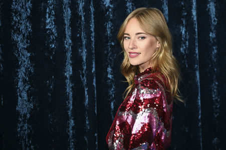 Serienpremiere 'Friedliche Weihnachten' in München