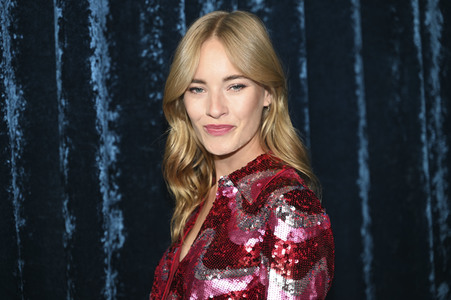 Serienpremiere 'Friedliche Weihnachten' in München