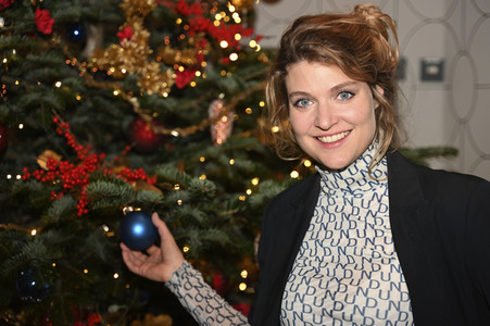 Serienpremiere 'Friedliche Weihnachten' in München