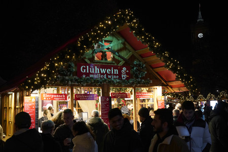 Weihnachtsmarkt am Roten Rathaus 2022 in Berlin