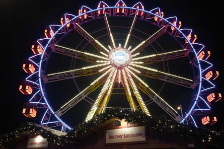 Weihnachtsmarkt am Roten Rathaus 2022 in Berlin