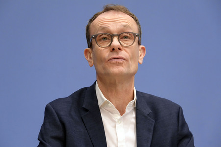 Bundespressekonferenz Reformvorschläge der Regierungskommission Krankenhausversorgung in Berlin