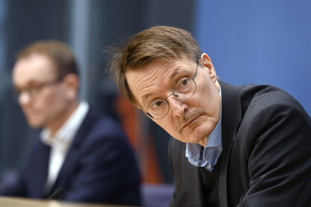 Bundespressekonferenz Reformvorschläge der Regierungskommission Krankenhausversorgung in Berlin