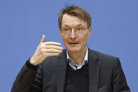 Bundespressekonferenz Reformvorschläge der Regierungskommission Krankenhausversorgung in Berlin