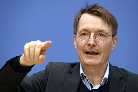 Bundespressekonferenz Reformvorschläge der Regierungskommission Krankenhausversorgung in Berlin