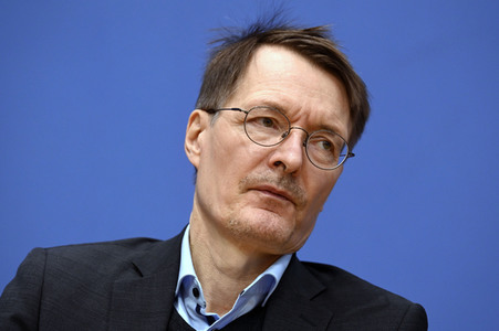 Bundespressekonferenz Reformvorschläge der Regierungskommission Krankenhausversorgung in Berlin