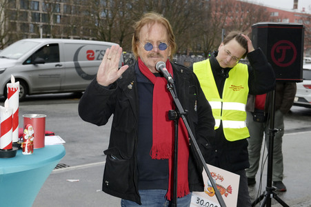 Pressetermin mit Frank Zander zur Aktion 'Weihnachten mit Frank on Tour' in Berlin