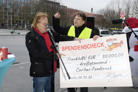 Pressetermin mit Frank Zander zur Aktion 'Weihnachten mit Frank on Tour' in Berlin