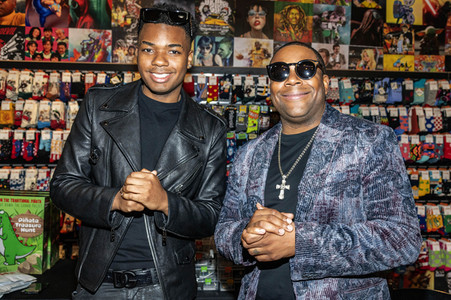 Giveaway Event 'Season of Giving' in Los Angeles