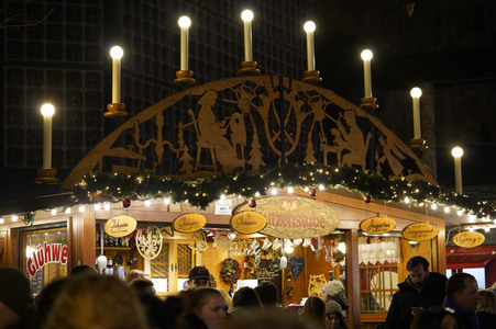 Weihnachtsmarkt an der Gedächtniskirche 2022 in Berlin