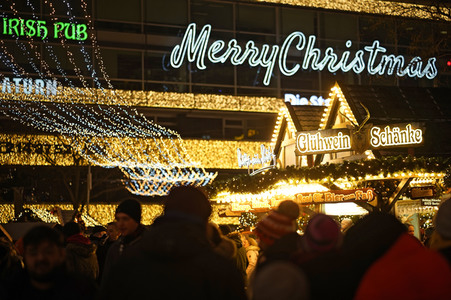 Weihnachtsmarkt an der Gedächtniskirche 2022 in Berlin