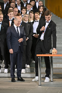 Empfang der Deutschen Berufe-Nationalmannschaft im Bundeskanzleramt in Berlin